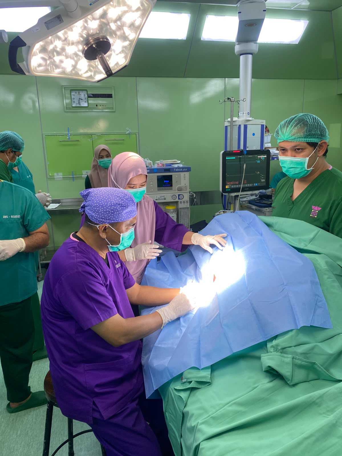 RSUDZA Torehkan Sejarah, Sukses Laksanakan Terapi Stem Cell Perdana Cedera Tulang Belakang di Aceh